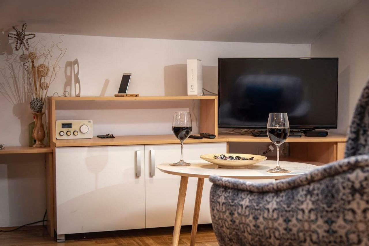 Piccolo Studio Belgrade,Crveni Krst エクステリア 写真